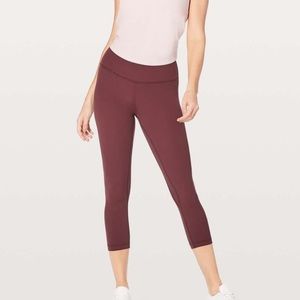 EUC Lululemon Align Crop *21”